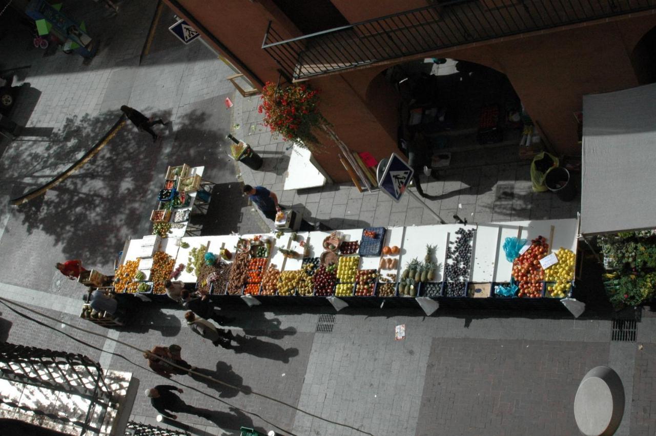 El Terrat Sobre El Mercat La Seu d'Urgell Ruang foto